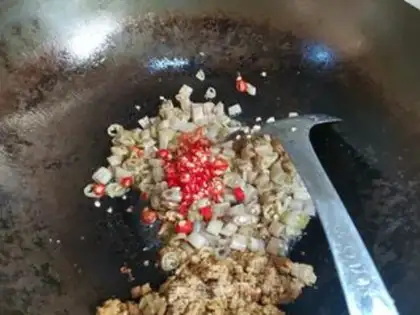 Make ♪ The guacamole and the beans ♪ step 4