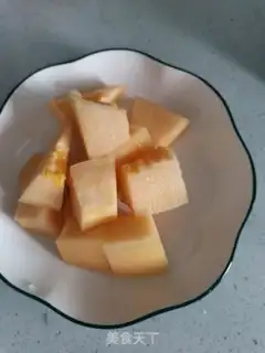Make Milk melon juice step 0