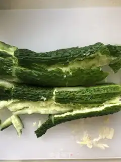 Make Garlic cucumber step 1