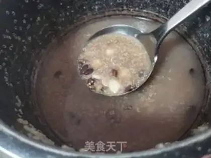 Make Black Bean MacLeon rice congee step 4