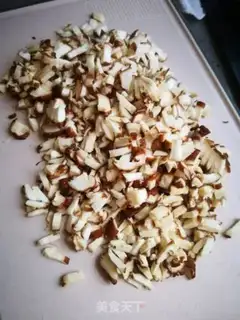 Make Scrambled mushroom egg varnish step 4