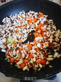 Make Scrambled mushroom egg varnish step 8
