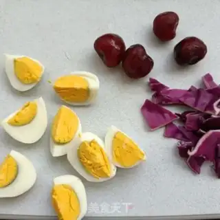 Make Autumn egg salad step 1