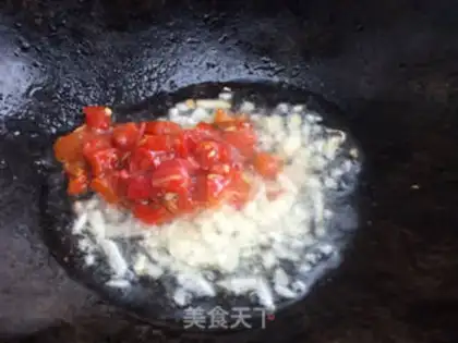 Make Cracker sauce seaweed noodles step 3