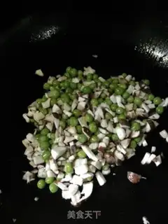 Make Five eggs of fried rice step 3