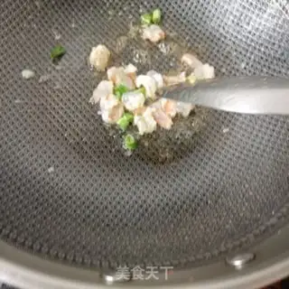 Make Autumn shrimp skating step 12