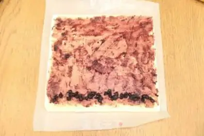 Make Blueberry sauce angel cake roll step 14