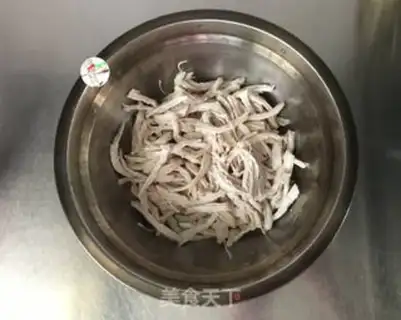 Make Thai sweet chicken salad step 5