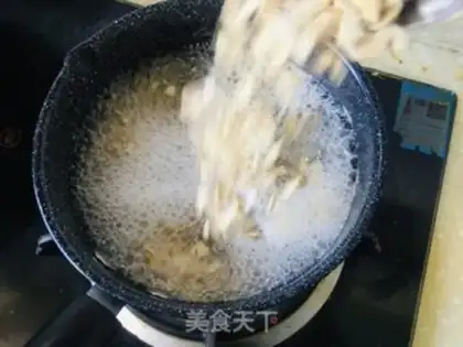 Make Porridge of oatmeal step 0