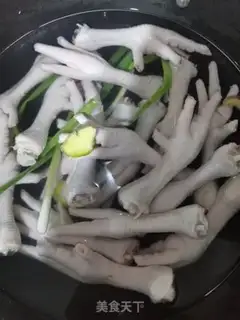 Make Spicy, boneless claws step 1