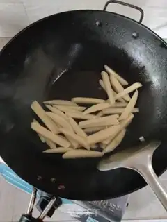 Make Pot potato shrimp step 1