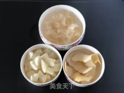 Make Pear soup step 0