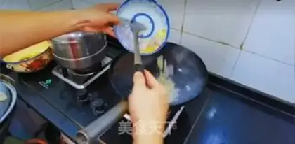 Make Shrimp rice step 13