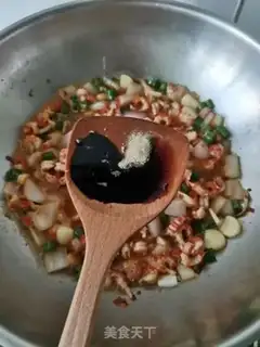 Make Spicy crawfish for food step 8