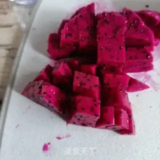 Make A flower-breeding dragon fruit bubble step 2