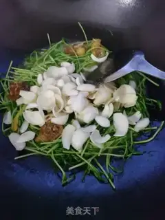 Make Fresh lilies for peas step 3