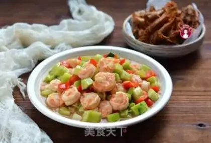 Make cucumber shrimp and fried shrimp head step 13