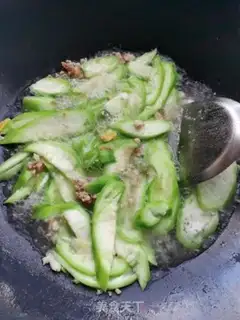Make Meat melon soup step 4