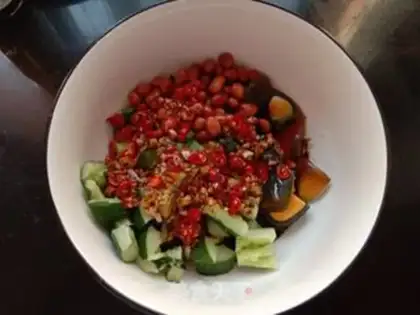 Make cucumber with eggs step 7