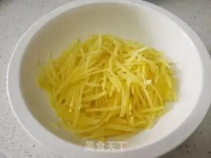Make Frozen potatoes step 1