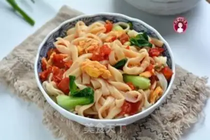 Make Classic tomato egg noodles step 8