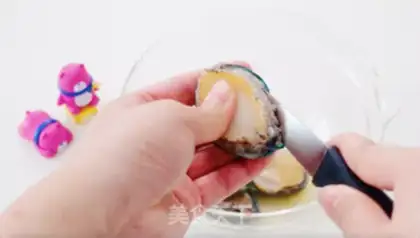 Make Abalone red meat step 1