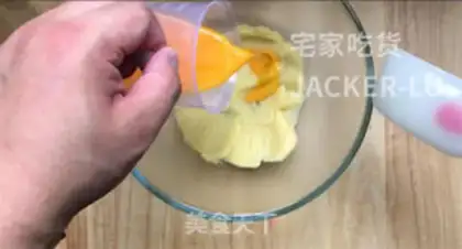 Make Souffle cream puff step 9