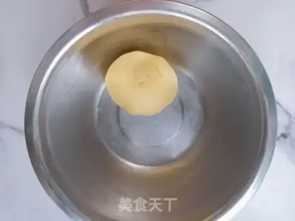 Make Red umbrella margarita cookies step 5