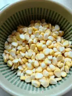 Make Scorched corn juice step 2
