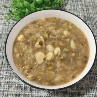 Make Green Bean Lotus Porridge step 4