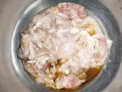 Make Onion fried fish step 4