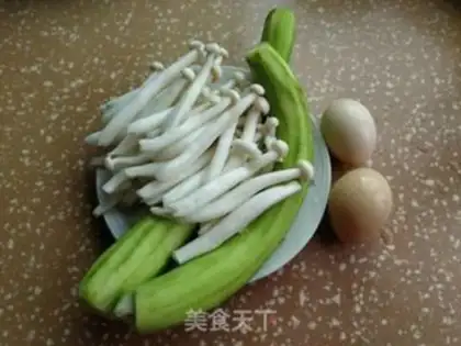 Make Smelt egg mushroom soup step 0