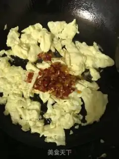 Make Golden fungus fried eggs step 4