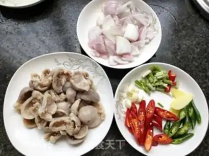 Make Onion fried fish step 10