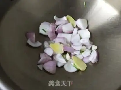 Make Onion fried fish step 12