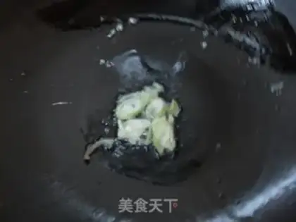 Make Tomato fried eggs step 3