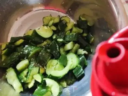 Make Cold cucumber step 1