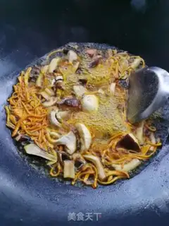 Make Five-colour mushroom soup step 3