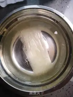 Make Carrot fan soup step 0