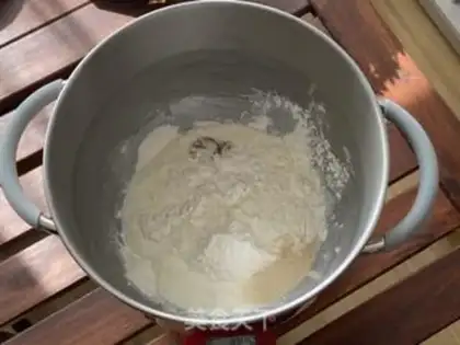 Make Coconut braids, bread step 1