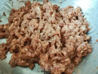 Make The fragrance of pork step 8