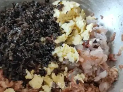 Make The fragrance of pork step 9