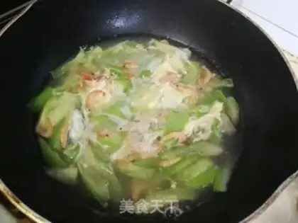 Make Smelt shrimp egg soup step 5