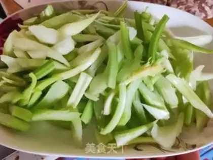 Make Weenie celery step 1