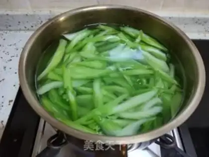 Make Weenie celery step 2