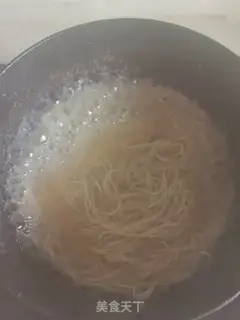 Make Flour noodles step 1