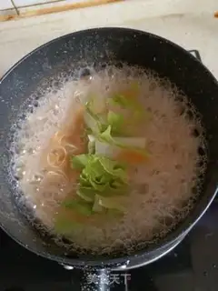 Make Flour noodles step 2