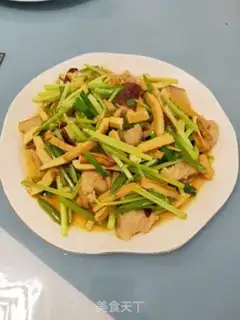 Make The celery is made of beans step 11