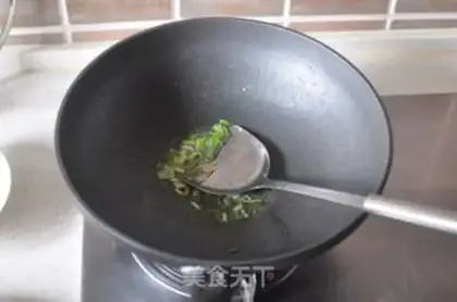 Make Spicy fried eggs step 6
