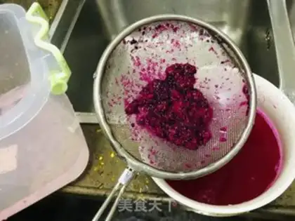 Make Dragon juice and radish step 3